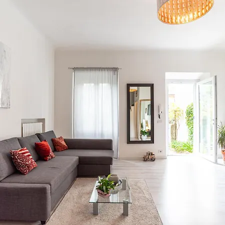 Casa Vittoria Tatil Evi