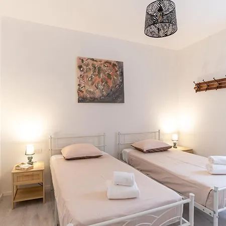Casa Vittoria Tatil Evi *